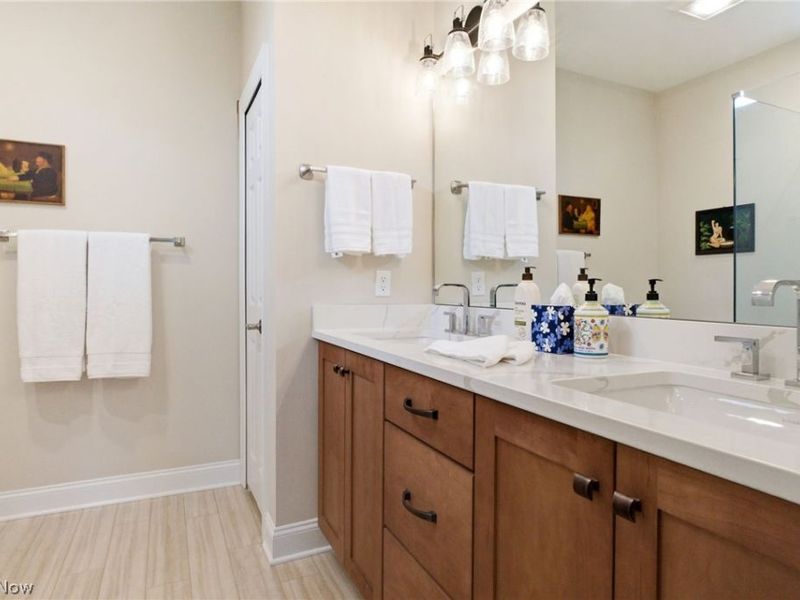 31523 Pier East , Avon Lake, OH 44012 Photo 18