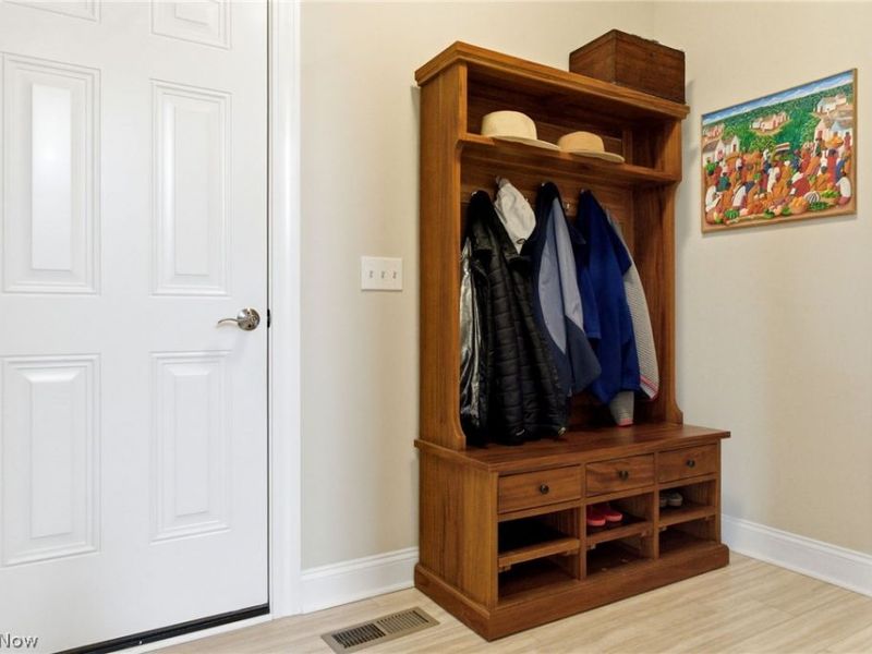 31523 Pier East , Avon Lake, OH 44012 Photo 35