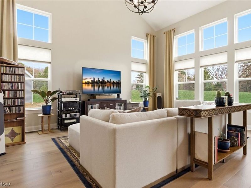 31523 Pier East , Avon Lake, OH 44012 Photo 5