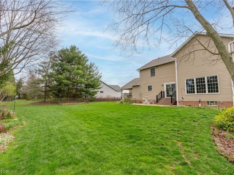 4381 Golden Eagle Road NW, Massillon, OH 44646 Photo 2