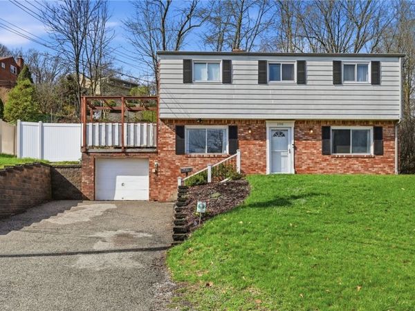 106 Longmount Dr, Pittsburgh, PA 15214