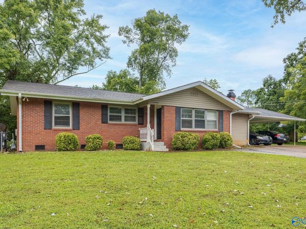 3702 Broadmor Road NW, Huntsville, AL 35806