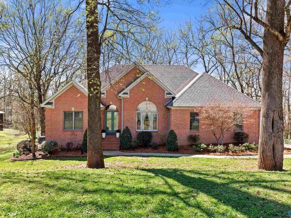 200 Kelsey Lynn Lane, Huntsville, AL 35806