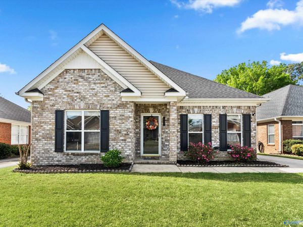 992 Tracey Lane, Decatur, AL 35601