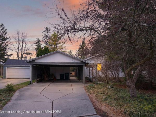 1538 Parkvale Avenue, East Lansing, MI 48823