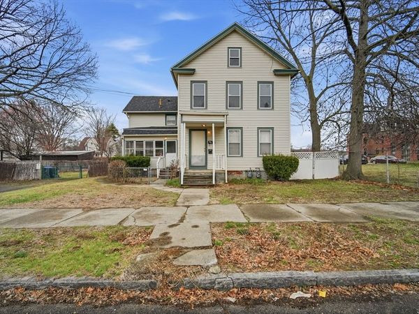 76 Hampden St, Springfield, MA 01151