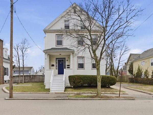 55 Pine St, Unit 2, Swampscott, MA 01907
