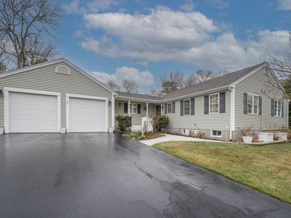 3 Lynne Rd, Wareham, MA 02571