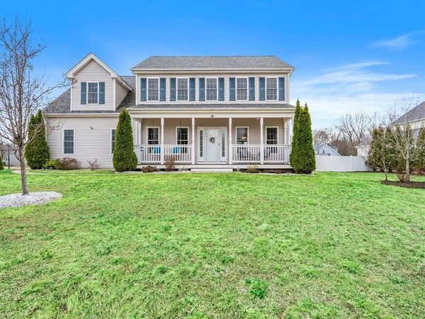 2 Northern Lights Way, Bellingham, MA 02019