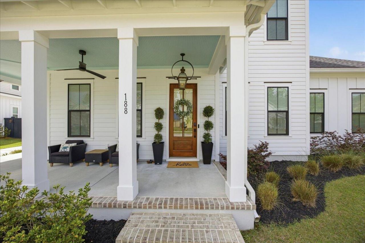 188 Clearblue Loop Photo 10