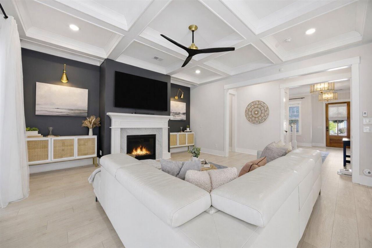 188 Clearblue Loop Photo 23