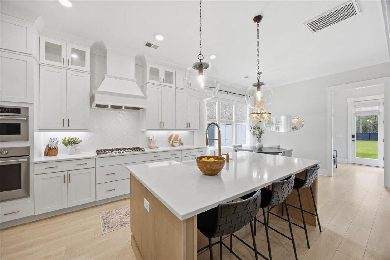 188 Clearblue Loop Photo 26