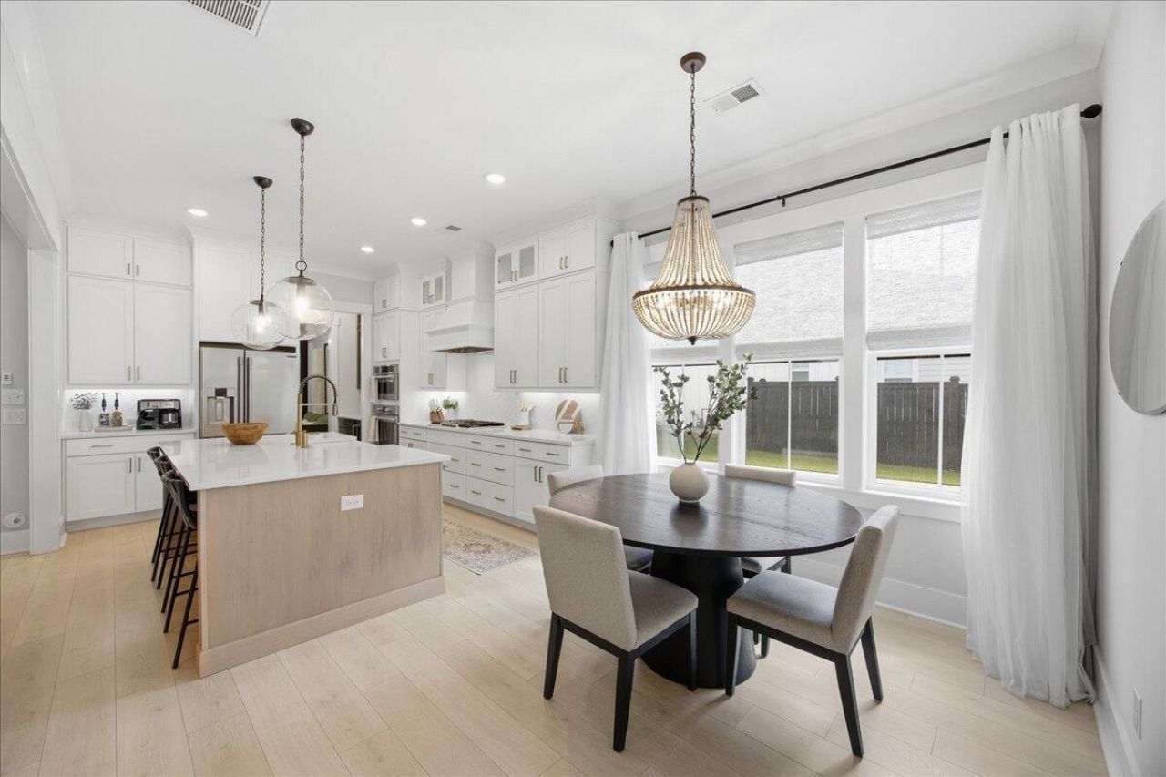 188 Clearblue Loop Photo 38