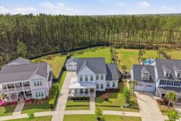 188 Clearblue Loop photo 4