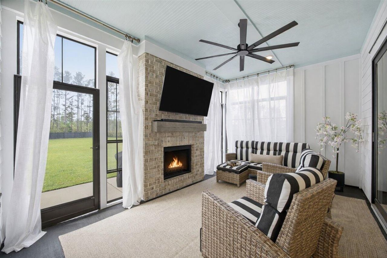 188 Clearblue Loop Photo 41