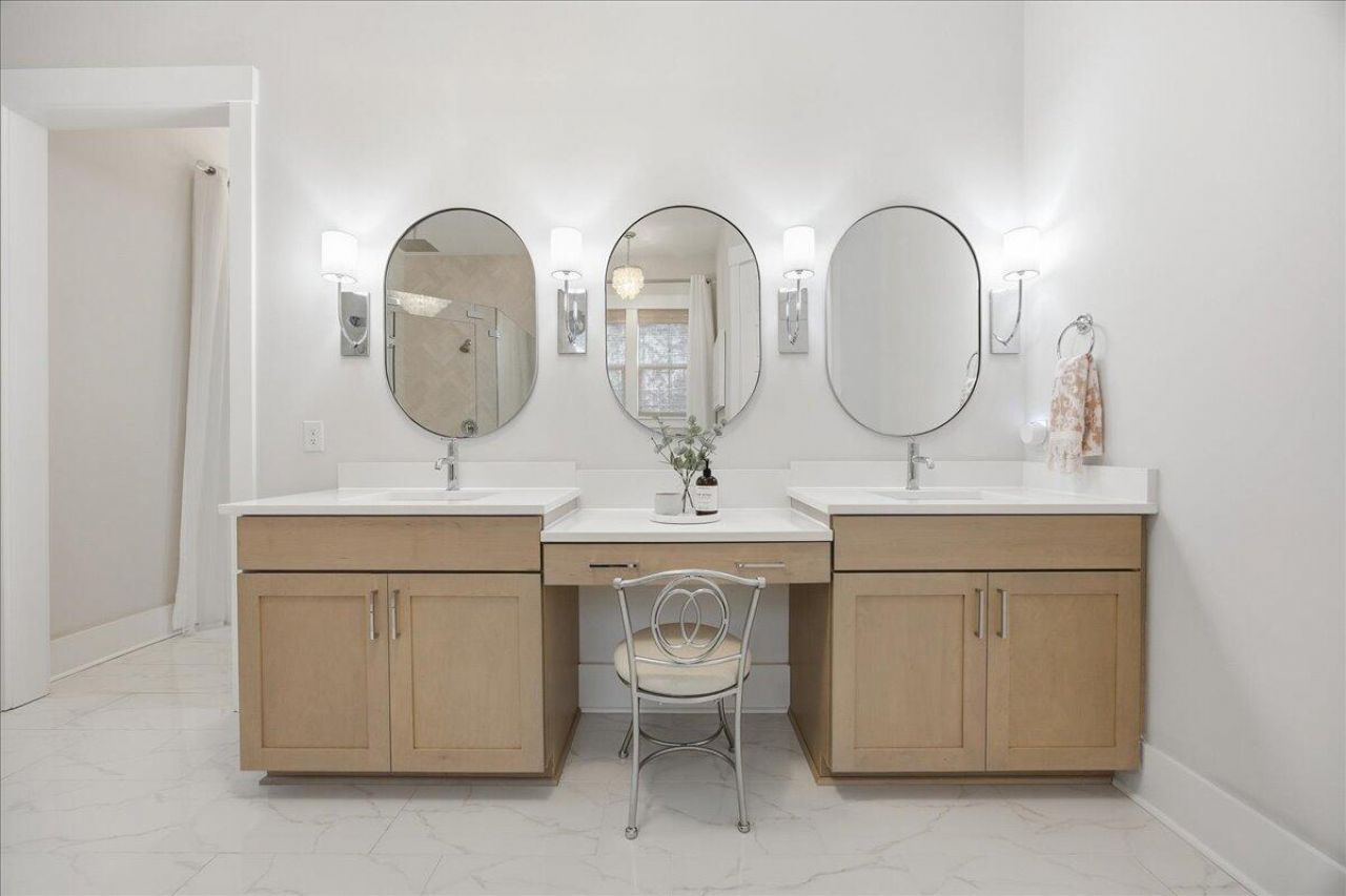 188 Clearblue Loop Photo 55