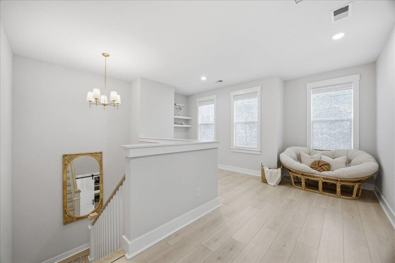 188 Clearblue Loop Photo 56