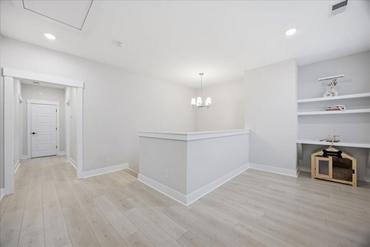 188 Clearblue Loop Photo 57