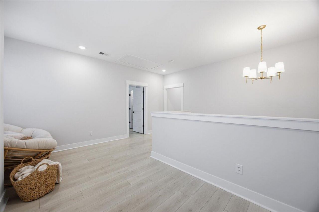 188 Clearblue Loop Photo 58