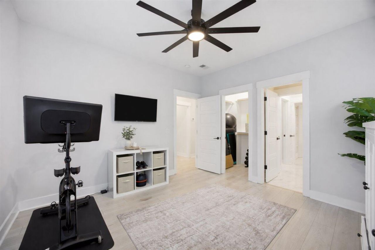 188 Clearblue Loop Photo 65