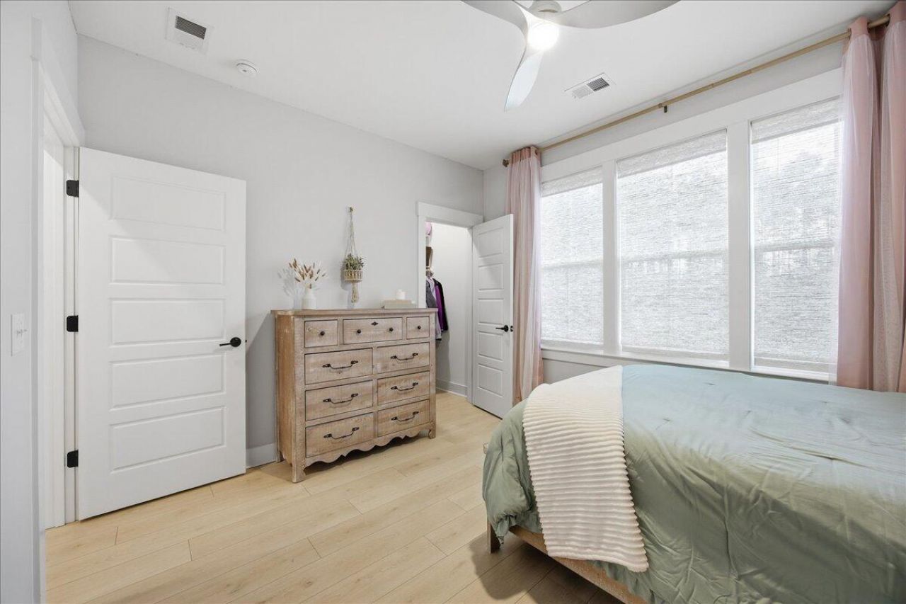 188 Clearblue Loop Photo 67