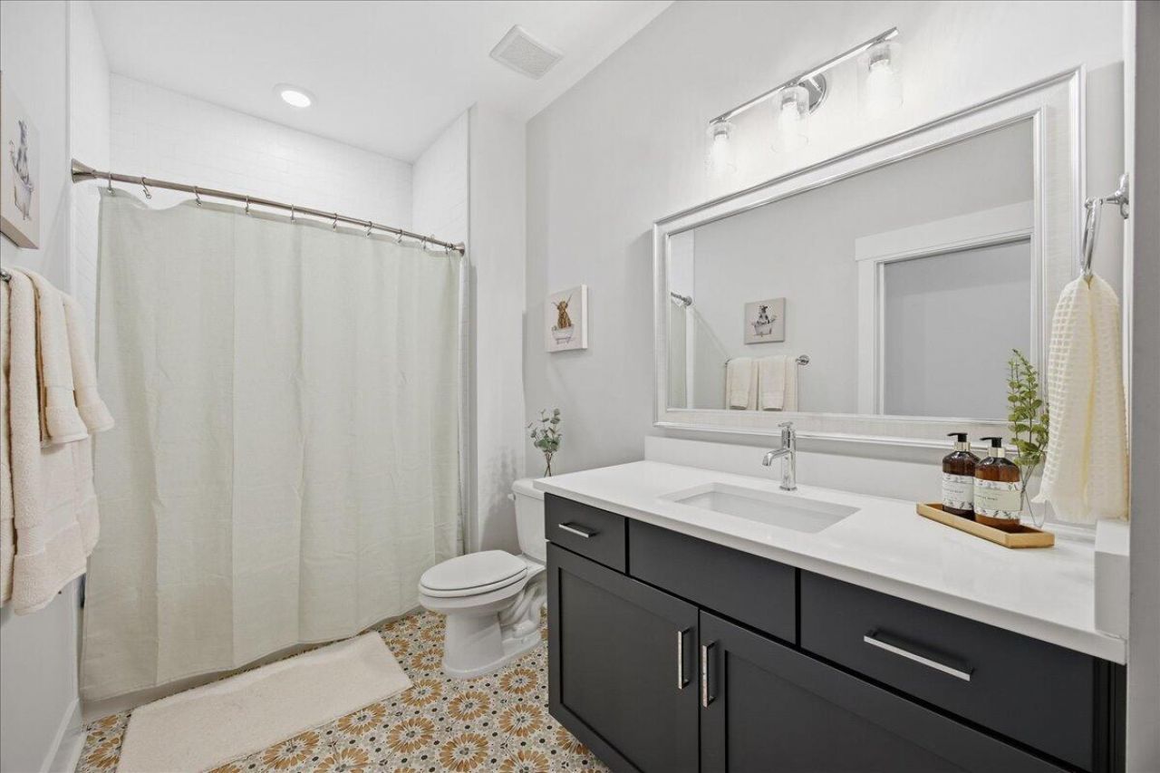 188 Clearblue Loop Photo 68