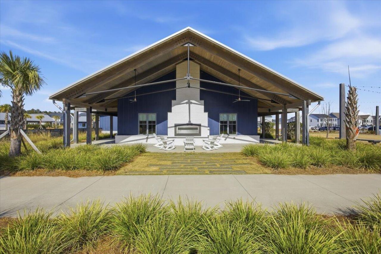 188 Clearblue Loop Photo 74