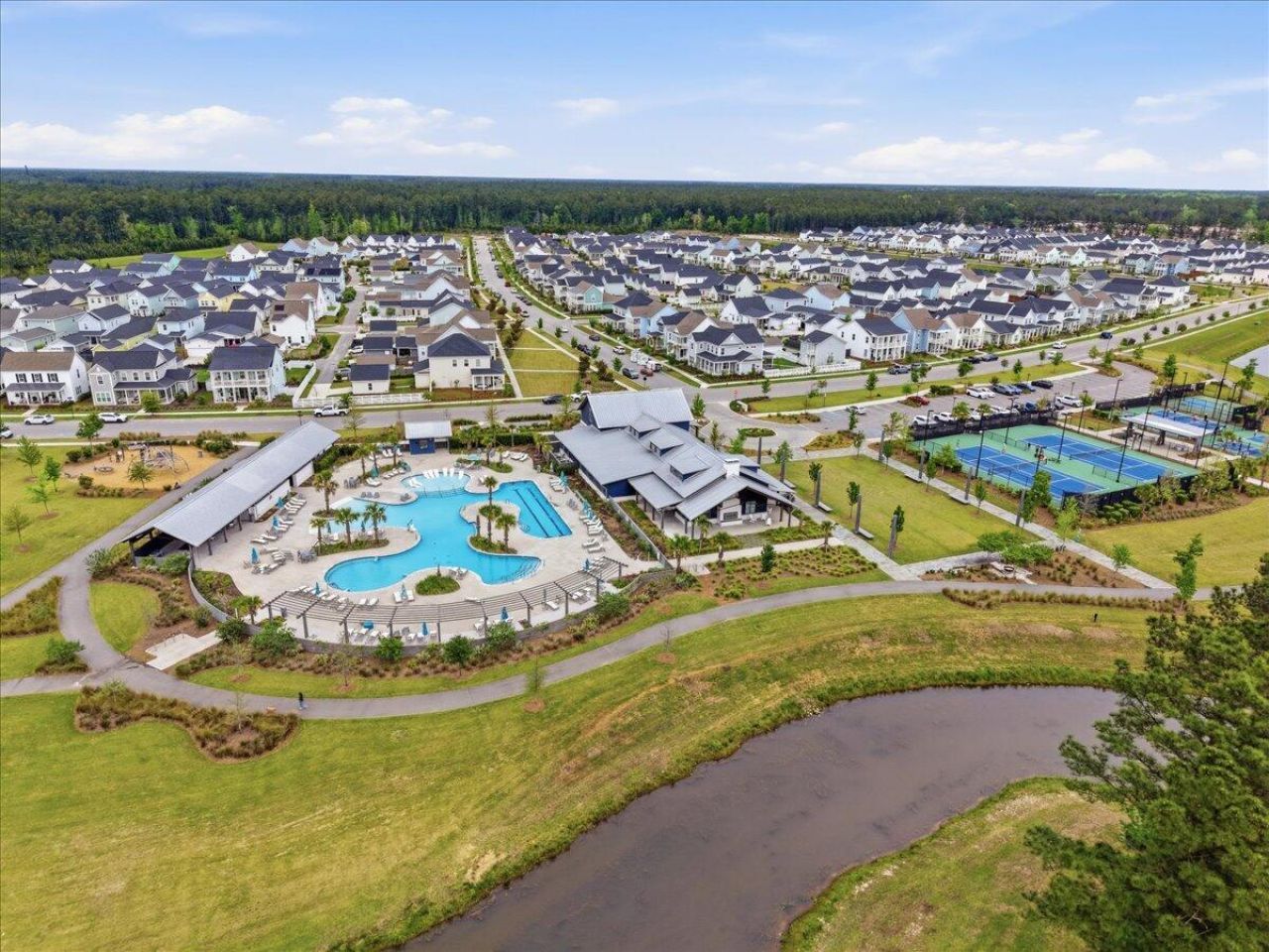 188 Clearblue Loop Photo 77