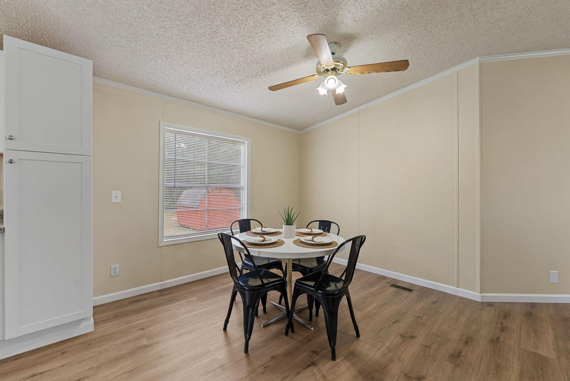 546 Pauline Drive Photo 12