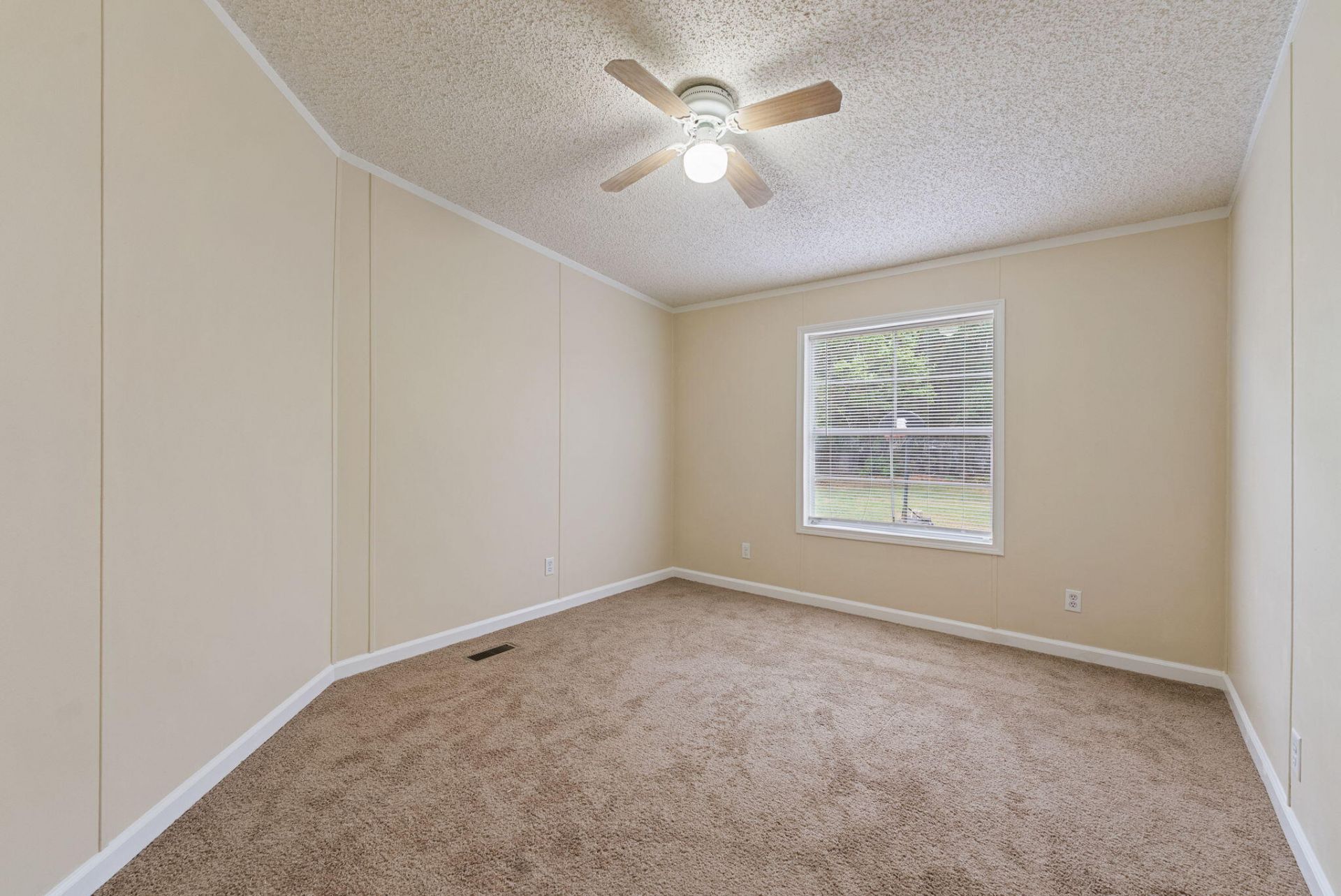 546 Pauline Drive Photo 31