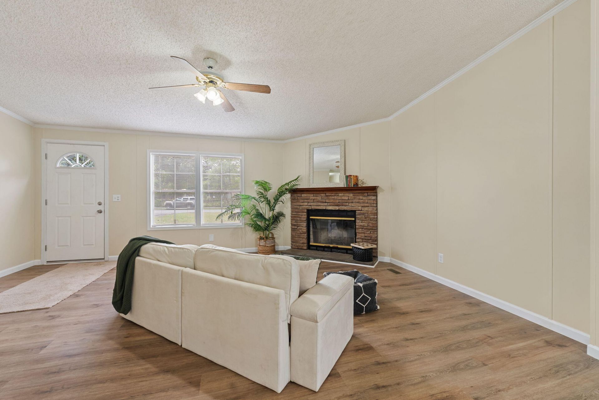 546 Pauline Drive Photo 9