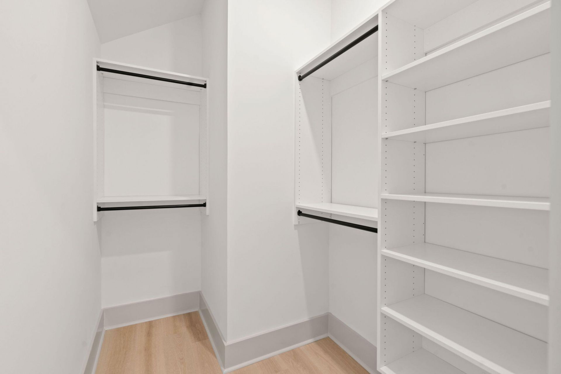 3307 Waterway Boulevard Photo 62