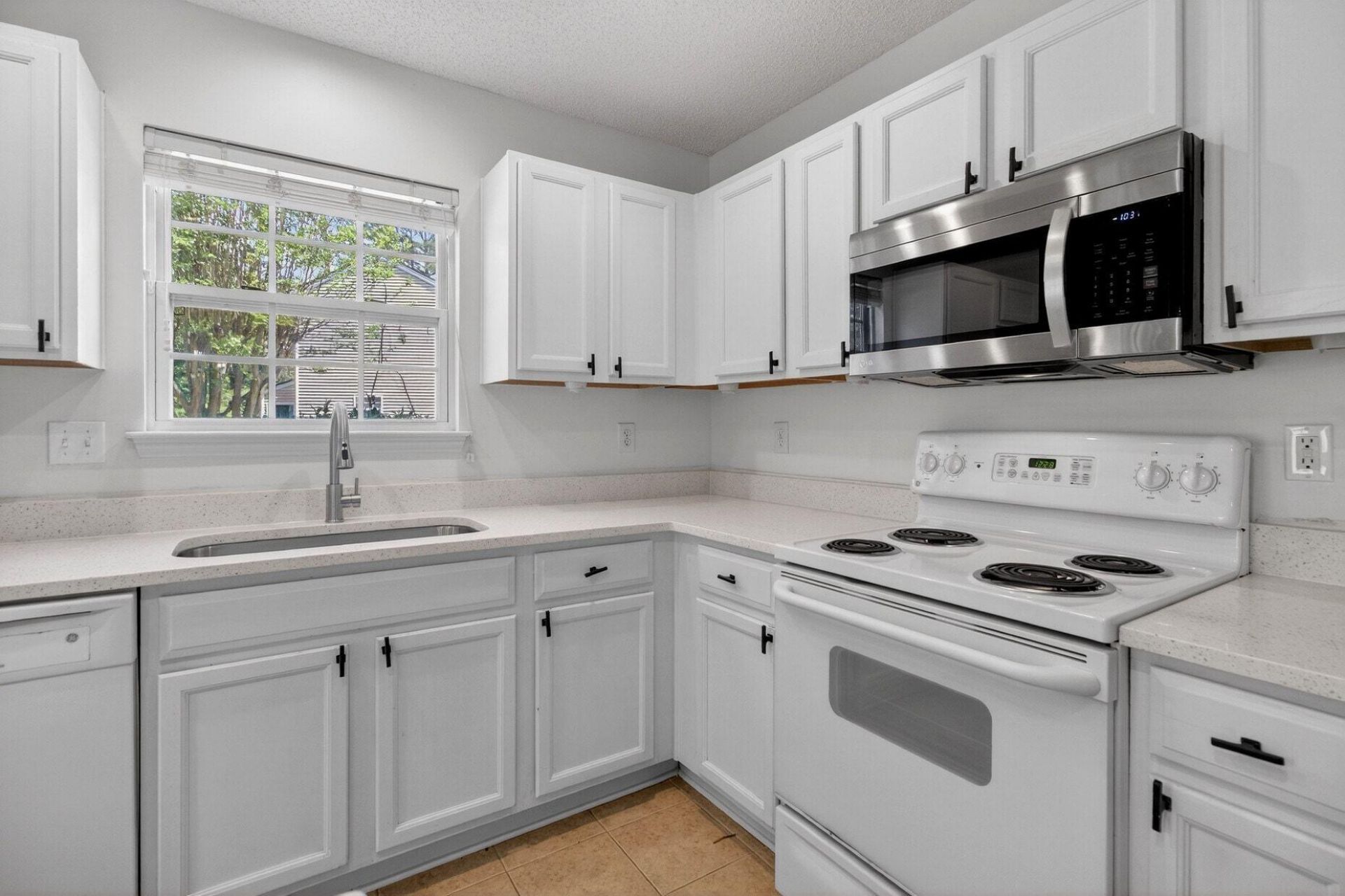 306 Pond Pine Trail Photo 10