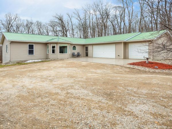 10100 Maple Lane , Detroit Lakes, MN 56501