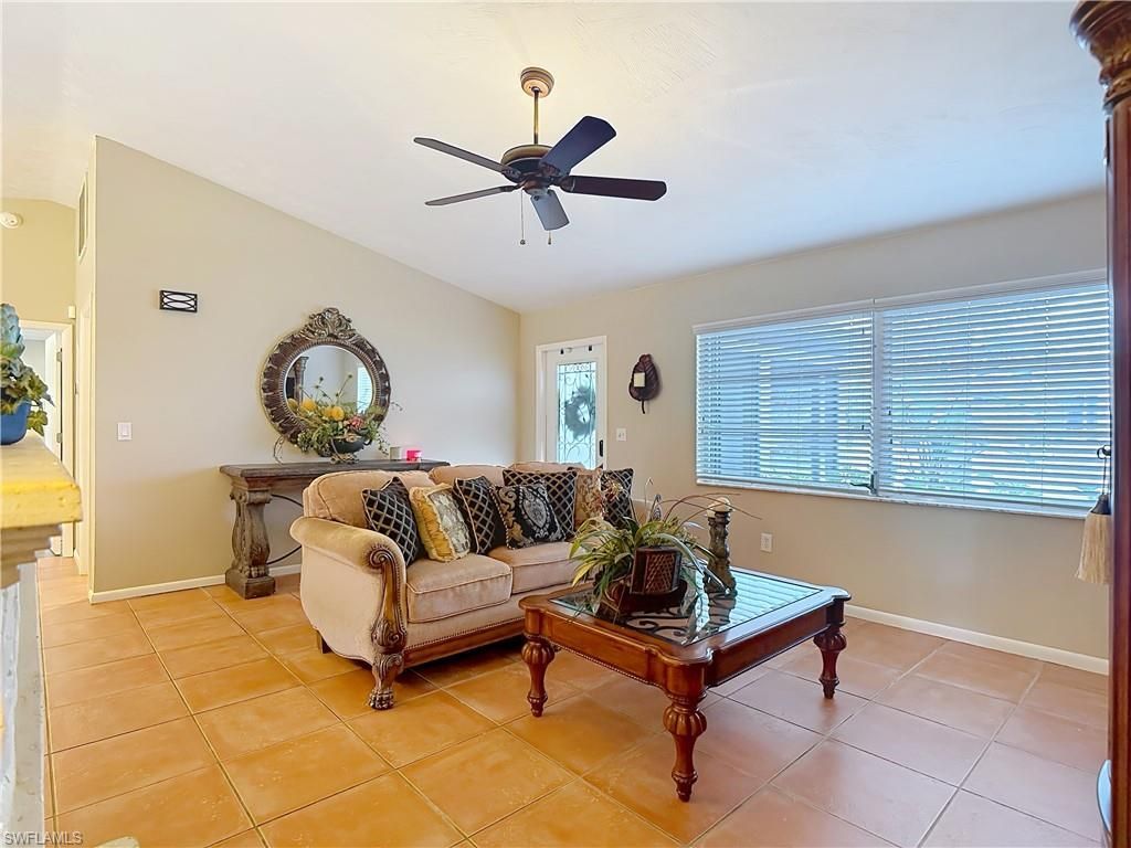 1405 SW 5th Pl, Cape Coral, FL 33991 Photo