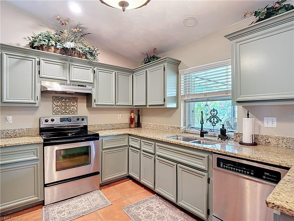1405 SW 5th Pl, Cape Coral, FL 33991 Photo
