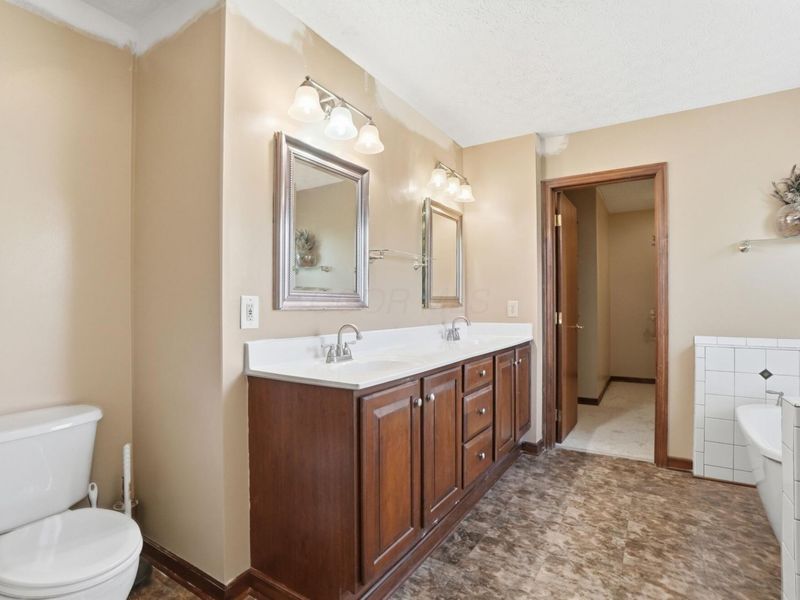 274 Park Trails Drive, Newark, OH 43055 Photo 33