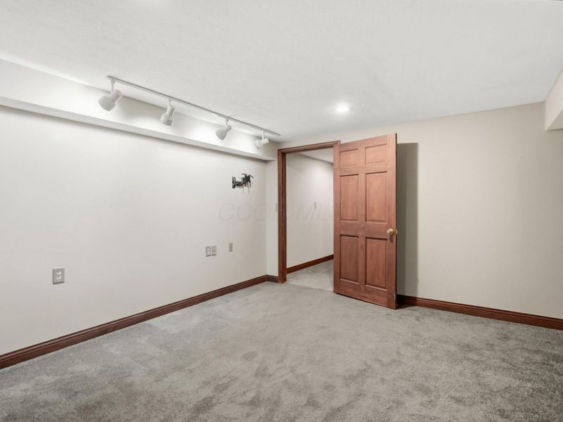 274 Park Trails Drive, Newark, OH 43055 Photo 45