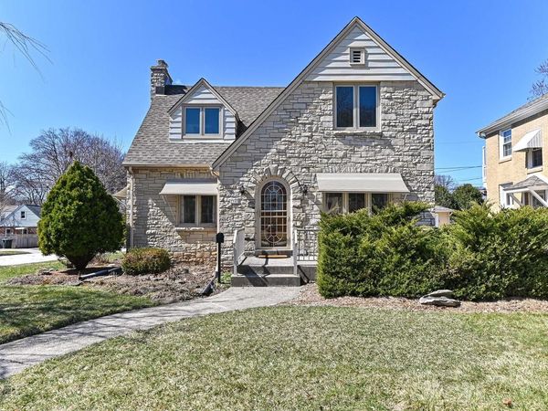 2505 N 82nd STREET, Wauwatosa, WI 53213