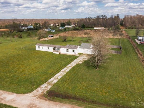 2001 Justin Lane, Bethel, OH 45106