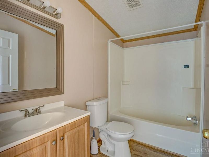 2001 Justin Lane, Bethel, OH 45106 Photo 12