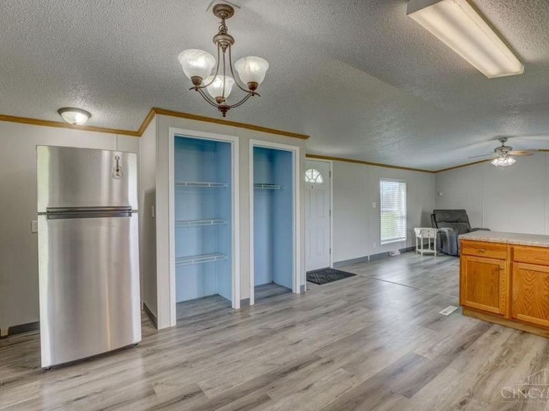 2001 Justin Lane, Bethel, OH 45106 Photo 9