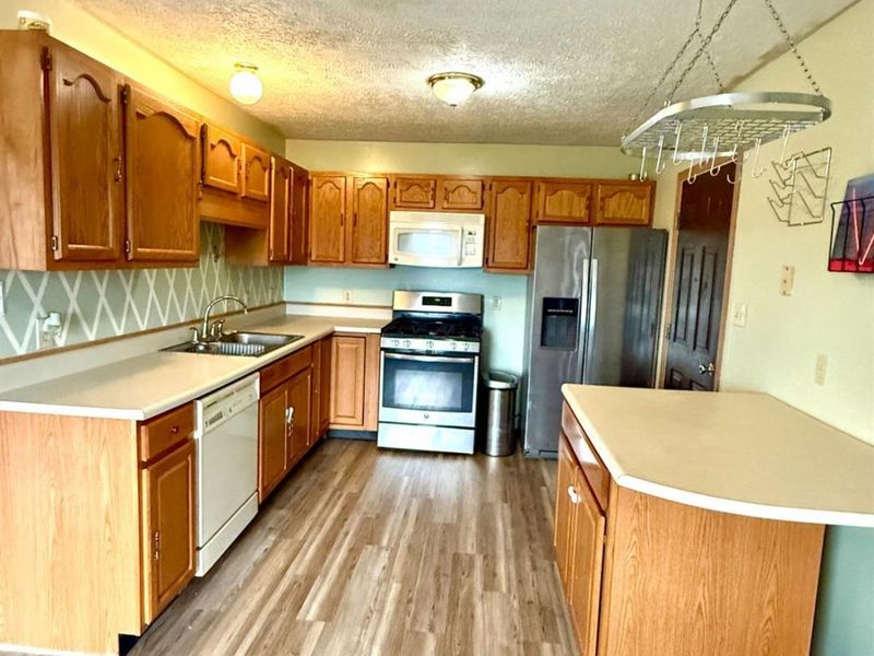 108 W Concord, Bloomingburg, OH 43106 Photo 13