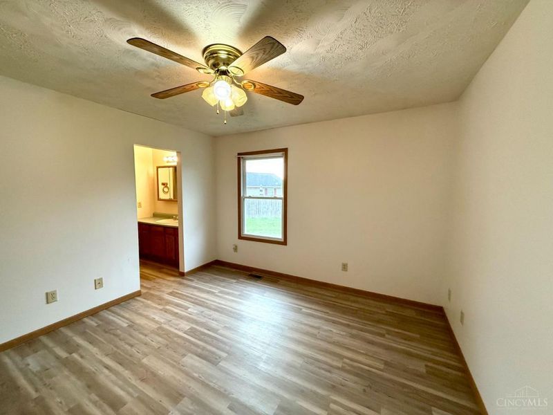 108 W Concord, Bloomingburg, OH 43106 Photo 16