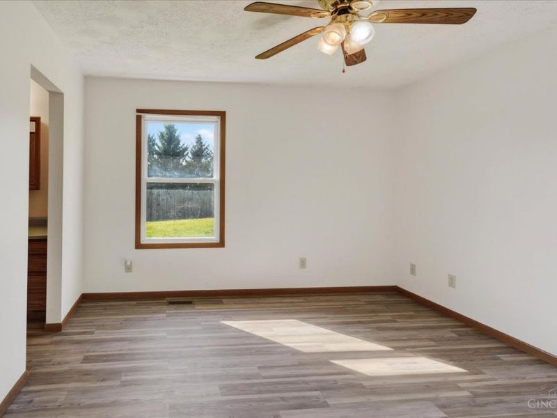 108 W Concord, Bloomingburg, OH 43106 Photo 18