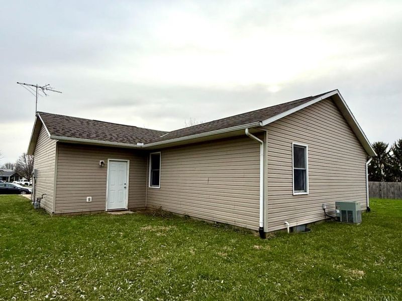 108 W Concord, Bloomingburg, OH 43106 Photo 6