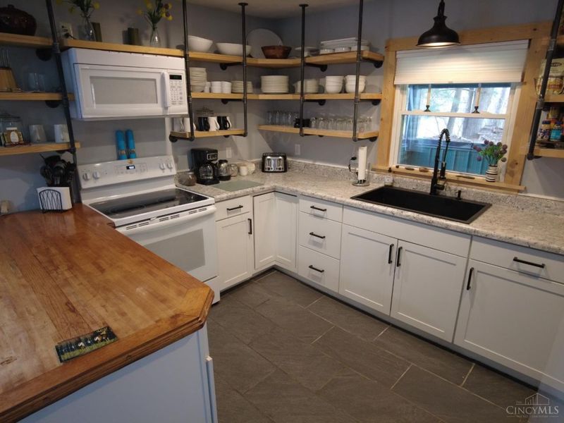 7583 Blue Creek Road, Jefferson Twp, OH 45684 Photo 10