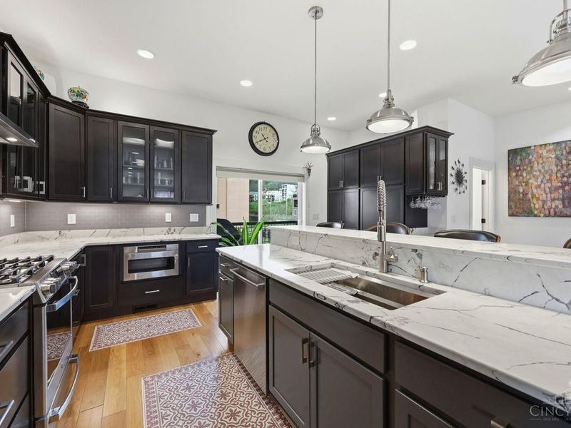 253 St Peters Street, Cincinnati, OH 45226 Photo 8