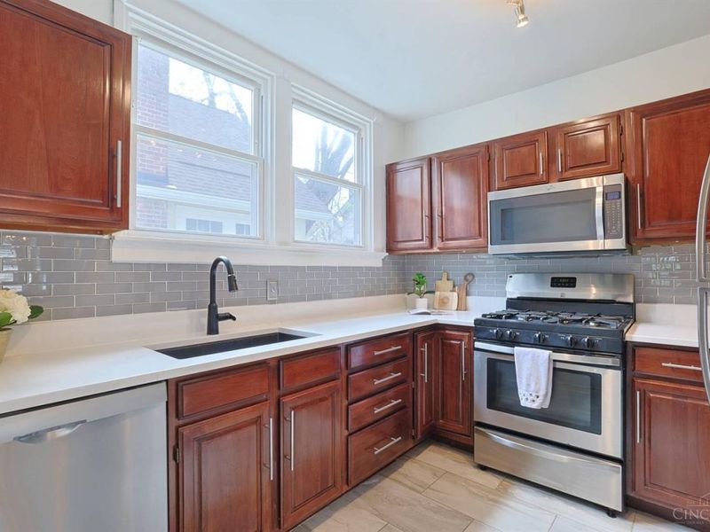 521 Church Street, Saint Bernard, OH 45217 Photo 10