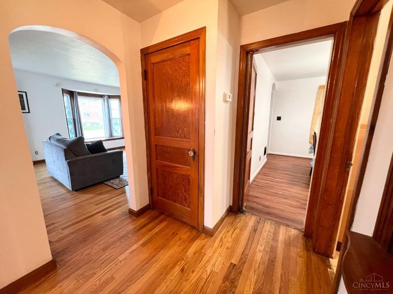 7905 Plainfield Road, Deer Park, OH 45236 Photo 13